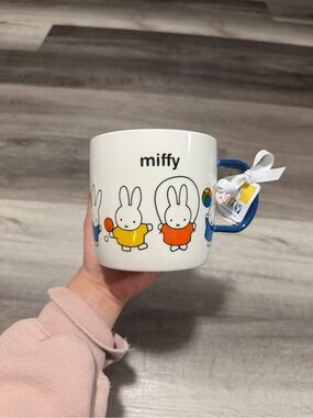Miffy mug with Miffy inside